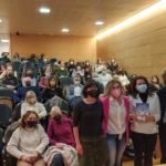 El libro ‘Nacidos para explorar’ recoge una guía para favorecer el desarrollo motor de los niños