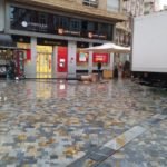 Retirada una farola en Puertas de Murcia que había caído como consecuencia de la maniobra errónea de un camión