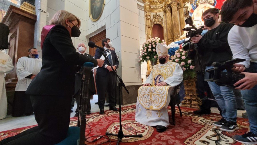 La alcaldesa pide a la Virgen de la Caridad unidad ante las nuevas incertidumbres La alcaldesa pide a la Virgen de la Caridad unidad ante las nuevas incertidumbres