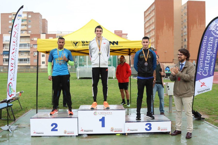 El XXXIV Trofeo de Atletismo Ciudad de Cartagena reunió a trescientos deportistas de la Región