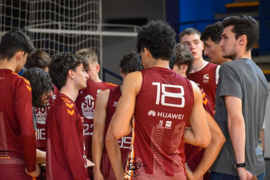 Un millar de deportistas se dieron cita en el Palacio de Deportes durante el Torneo ZBK esta Semana Santa Un millar de deportistas se dieron cita en el Palacio de Deportes durante el Torneo ZBK esta Semana Santa