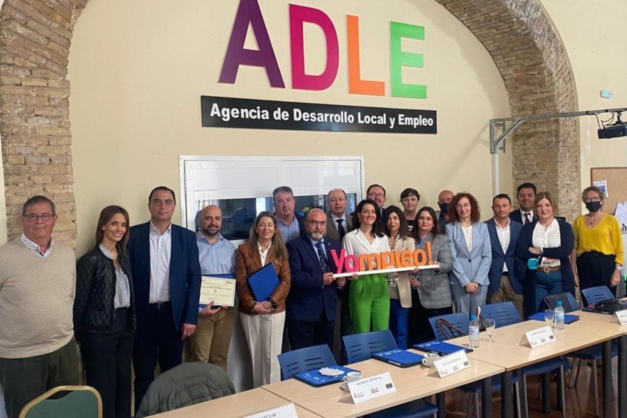 La ADLE reconoce a una veintena de empresas comprometidas con el empleo en Cartagena