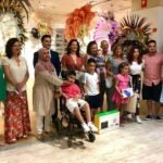 Los ganadores del concurso escolar de máscaras de Carnaval reciben sus galardones