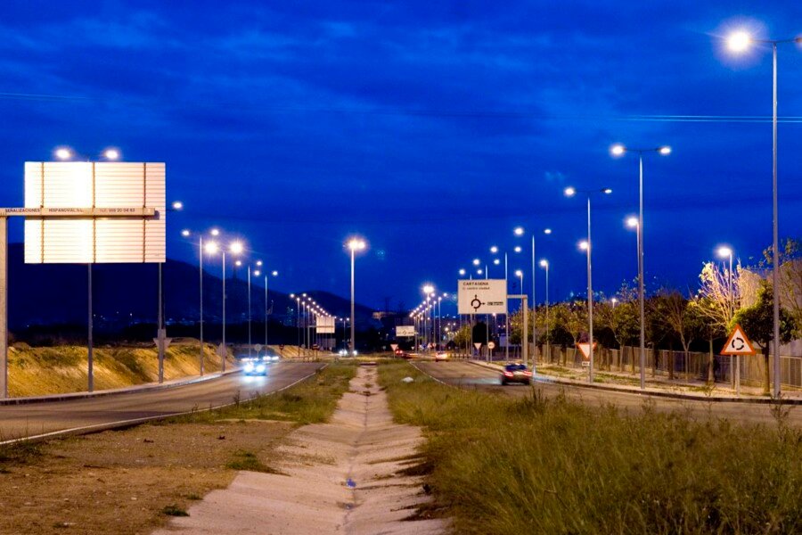 El Ayuntamiento de Cartagena inicia el trámite para contratar el mantenimiento y suministro eléctrico del alumbrado público para reducir costos y aumentar la eficiencia del servicio
