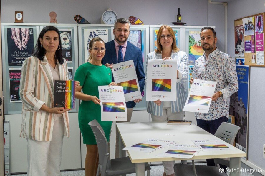 Cartagena cuenta con el primer Punto Arcoíris de la Región Cartagena cuenta con el primer Punto Arcoíris de la Región