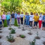 Mayores y jóvenes celebran el Día del Medio Ambiente con la plantación de especies autóctonas en el Jardín de la Milagrosa Mayores y jóvenes celebran el Día del Medio Ambiente con la plantación de especies autóctonas en el Jardín de la Milagrosa