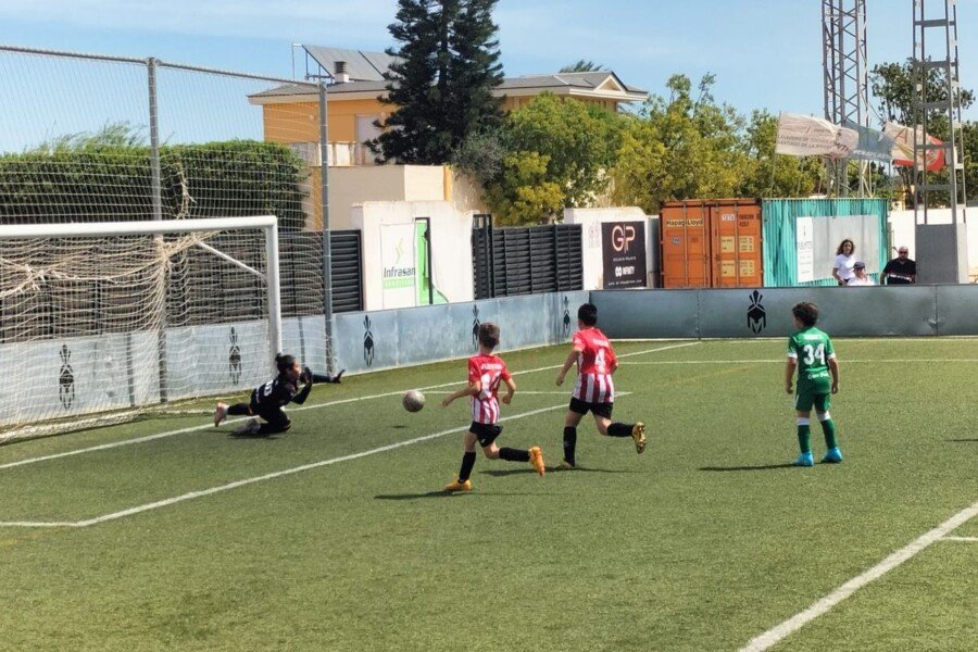 EFB Balsicas y Evangélico F.C. campeones de liga en benjamines B e infantil F-11 EFB Balsicas y Evangélico F.C. campeones de liga en benjamines B e infantil F-11