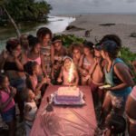 Juan Manuel Díaz Burgos capta la esencia de la vida de los dominicanos alrededor de los ríos en ‘Fluye’