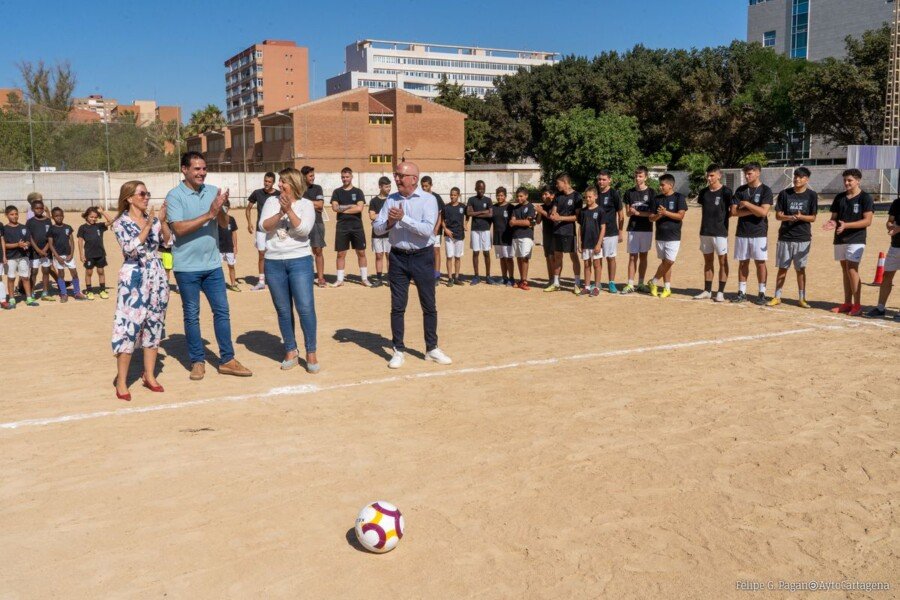 Las obras del Plan Césped renovarán la imagen de 12 campos de fútbol municipales Las obras del Plan Césped renovarán la imagen de 12 campos de fútbol municipales