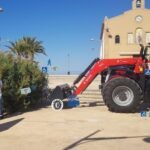 Litoral suma un sexto tractor a su flota de vehículos para la limpieza de playas