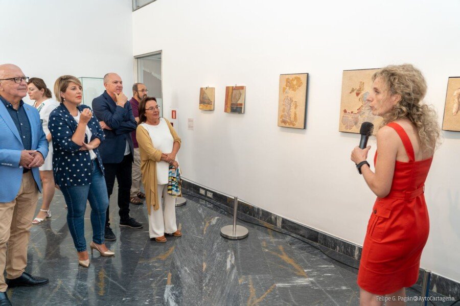 El Museo Teatro Romano de Cartagena acoge la primera exposición sobre pintura mural que se hace en España El Museo Teatro Romano de Cartagena acoge la primera exposición sobre pintura mural que se hace en España