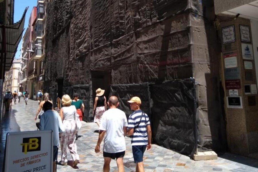 Comienzan las obras de reparación y mantenimiento de los elementos ornamentales de la fachada de Santo Domingo Comienzan las obras de reparación y mantenimiento de los elementos ornamentales de la fachada de Santo Domingo