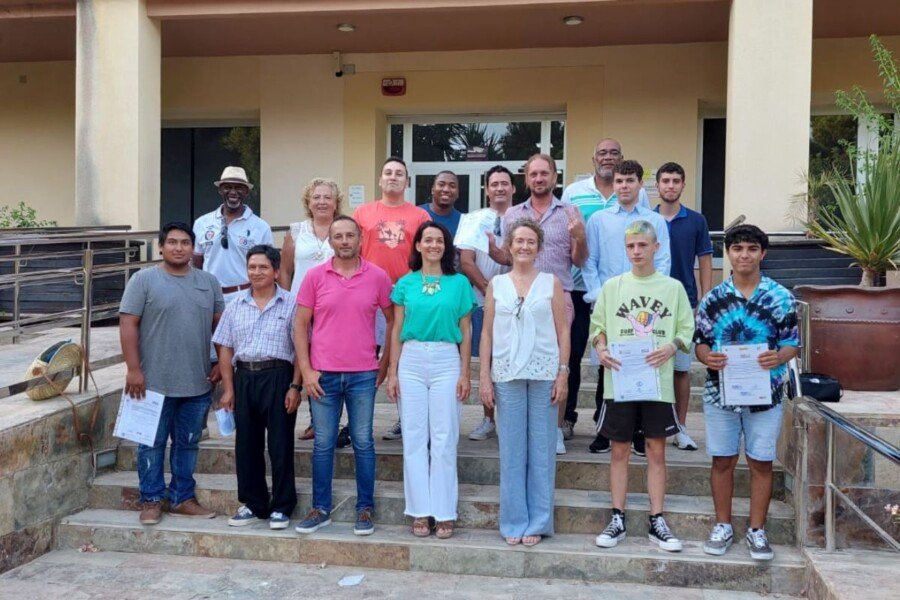 El 66,7% de alumnos del curso de Operaciones Auxiliares de instalaciones electrotécnicas de la ADLE son contratados El 66,7% de alumnos del curso de Operaciones Auxiliares de instalaciones electrotécnicas de la ADLE son contratados