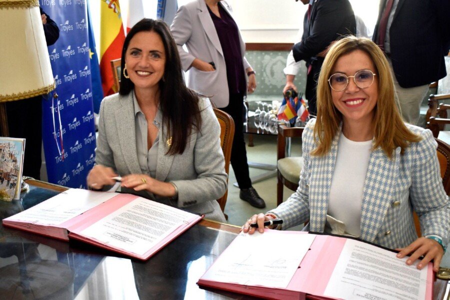 Cartagena y Troyes firman un Pacto de Amistad y de Cooperación Cartagena y Troyes firman un Pacto de Amistad y de Cooperación