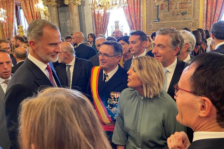 La alcaldesa de Cartagena asiste a la recepción de los Reyes en el Palacio Real por el Día de la Fiesta Nacional