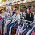 Cartagena impulsa el comercio local con la XII Feria Outlet en la Plaza de España