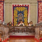 El Pleno aprueba la congelación y bajada de tributos municipales para 2023, que serán expuestos al público en los próximos días