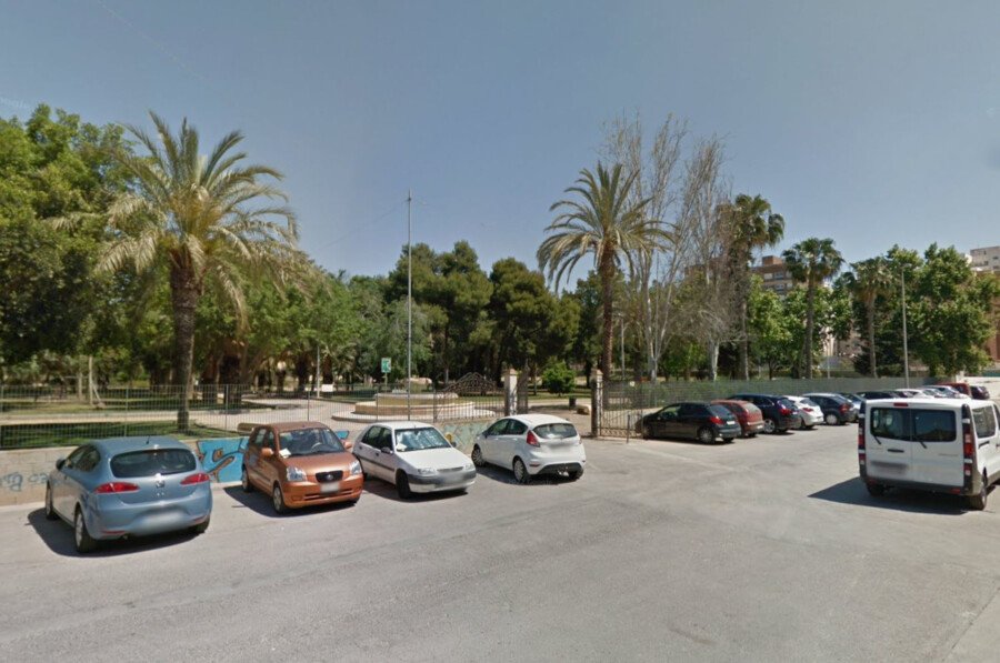 El parque público del Plan Rambla se cierra este lunes para resembrar el césped