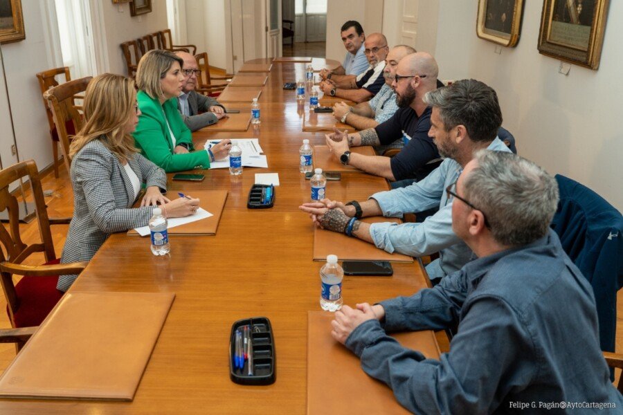 El Ayuntamiento muestra su apoyo a los trabajadores de Sabic para el plan de viabilidad que han solicitado a la empresa El Ayuntamiento muestra su apoyo a los trabajadores de Sabic para el plan de viabilidad que han solicitado a la empresa