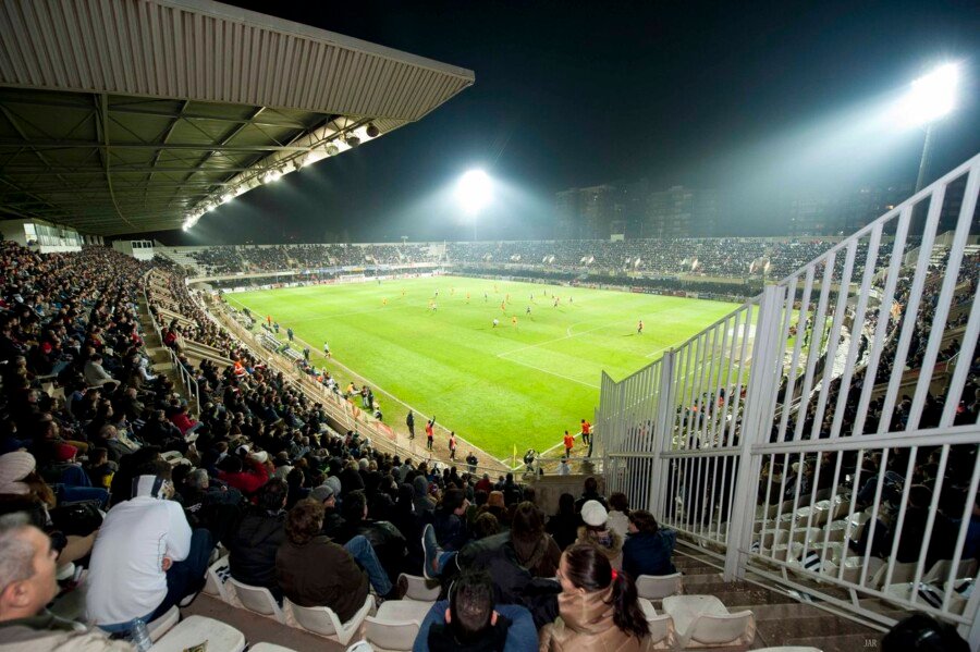 El Estadio Cartagonova se protegerá de las inundaciones con la construcción de un «patio inglés» en su fachada oeste