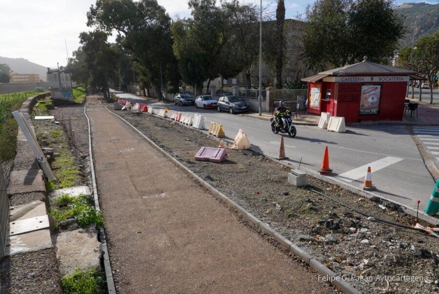 El Ayuntamiento refuerza el firme de la vía ciclable en la tercera fase del proyecto Espacio Algameca