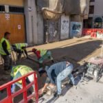 Infraestructuras sustituye el pavimento en la plaza Serreta a petición de los vecinos Infraestructuras sustituye el pavimento en la plaza Serreta a petición de los vecinos