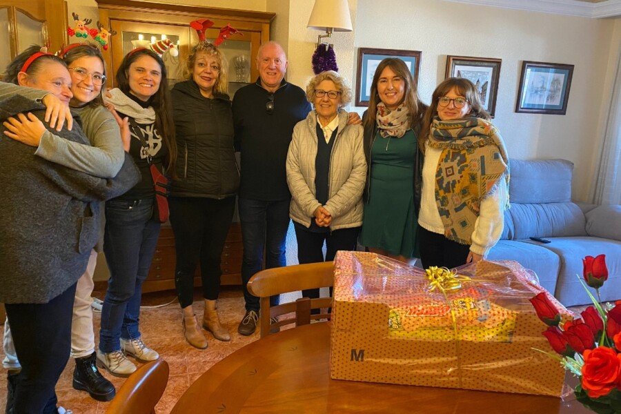 Servicios Sociales celebra la Navidad con las personas sin hogar que han obtenido un piso supervisado