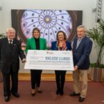 El Ayuntamiento y la Autoridad Portuaria hacen entrega de una subvención de 100.000 euros para rehabilitar la Basílica de la Caridad El Ayuntamiento y la Autoridad Portuaria hacen entrega de una subvención de 100.000 euros para rehabilitar la Basílica de la Caridad