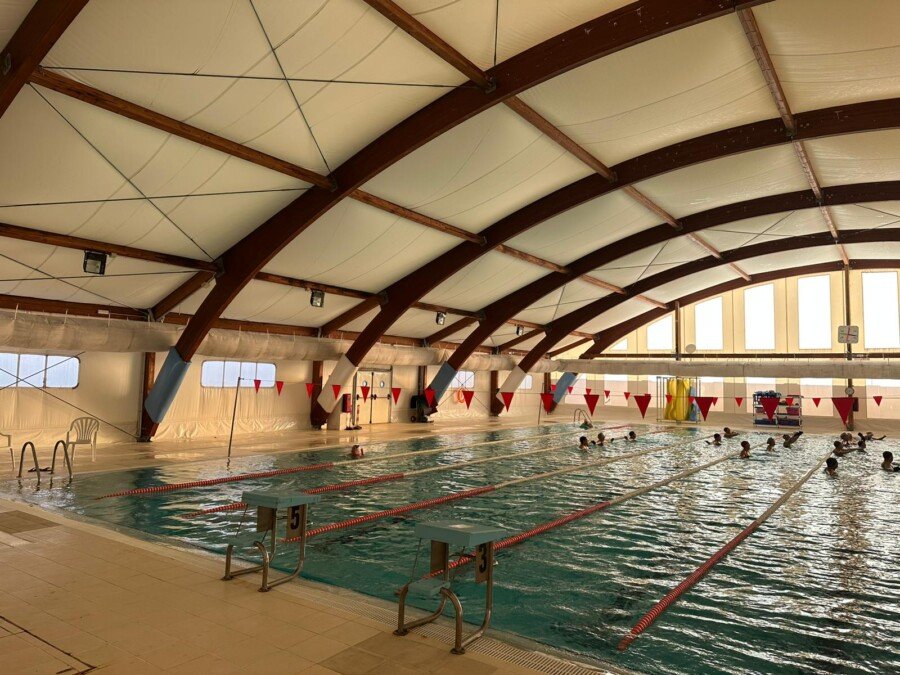 Reabre la piscina de Pozo Estrecho tras invertir más de 45.500 euros para su adecuación