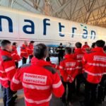 Los alumnos de la academia bomberos visitan las instalaciones de Naftran