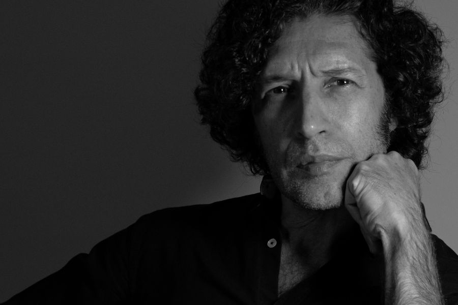 Javier Menéndez Flores presenta en Cartagena su biografía de Extremoduro