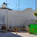 El Ayuntamiento y la AA VV de San Diego arreglan la escalera de acceso a la Muralla de Tierra