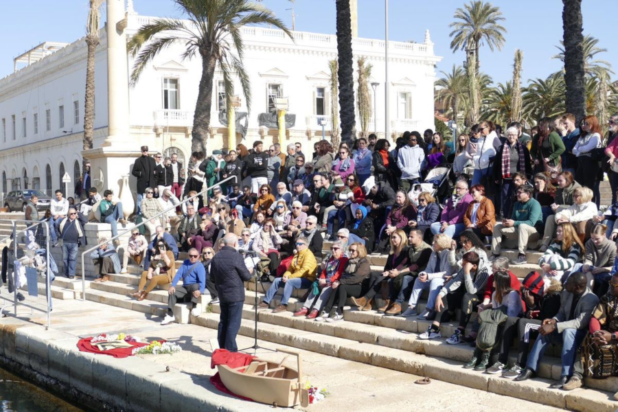 Cartagena rinde homenaje a las personas migrantes muertas y desaparecidas en el mar Cartagena rinde homenaje a las personas migrantes muertas y desaparecidas en el mar