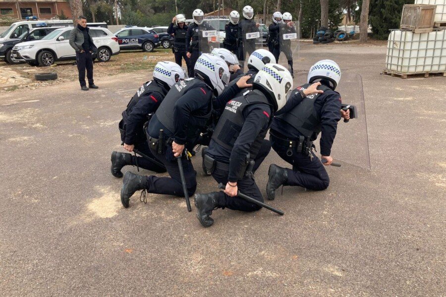 Agentes de la Policía Local se forman en operaciones especiales