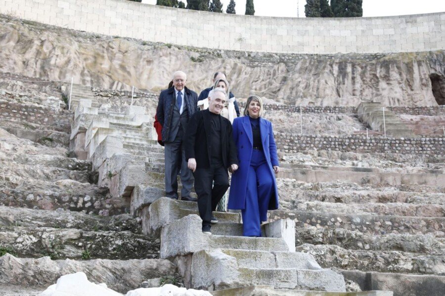 Ferran Adrià rememora sus años de mili en Cartagena dando un curso para hosteleros en el Teatro Romano Ferran Adrià rememora sus años de mili en Cartagena dando un curso para hosteleros en el Teatro Romano