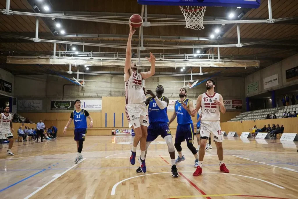 Importante victoria a domicilio para afianzarse en puestos de playoff (58-72) Importante victoria a domicilio para afianzarse en puestos de playoff (58-72)