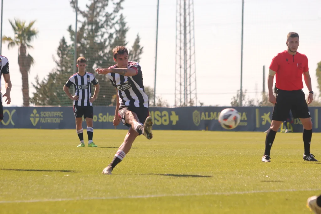 El FC Cartagena ‘B’ suma un buen punto en Cádiz ante el Mirandilla. (1-1)