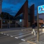 El Ayuntamiento activa 17 pasos de peatones inteligentes que aumentan la seguridad y aportarán datos