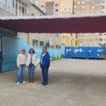 Los colegios comienzan a instalar los elementos de sombra del programa municipal de Eficiencia Climática