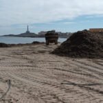 Cartagena ultima la puesta a punto de sus playas para Semana Santa