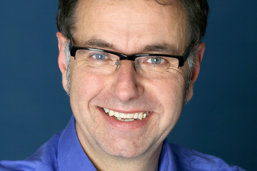 Jordi Folck se reúne en las Bibliotecas Municipales con alumnos de primaria