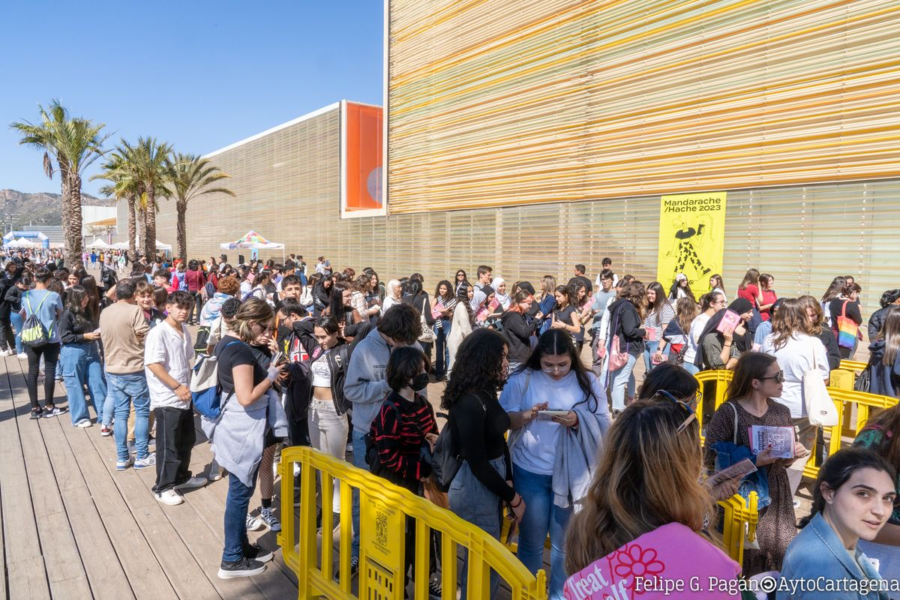 Los finalistas del Premio Mandarache 2023 reúnen a más de 1.400 alumnos en Cartagena Los finalistas del Premio Mandarache 2023 reúnen a más de 1.400 alumnos en Cartagena