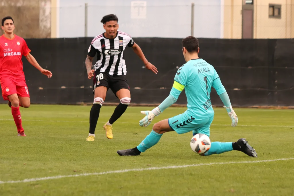 El FC Cartagena ‘B’ vuelve a ganar en casa ante un combativo Utrera (3-2) El FC Cartagena ‘B’ vuelve a ganar en casa ante un combativo Utrera (3-2)