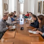 Cerca de un millón de euros para renovar servicios en San Antón y la calle poeta Miguel Hernández en El Ensanche