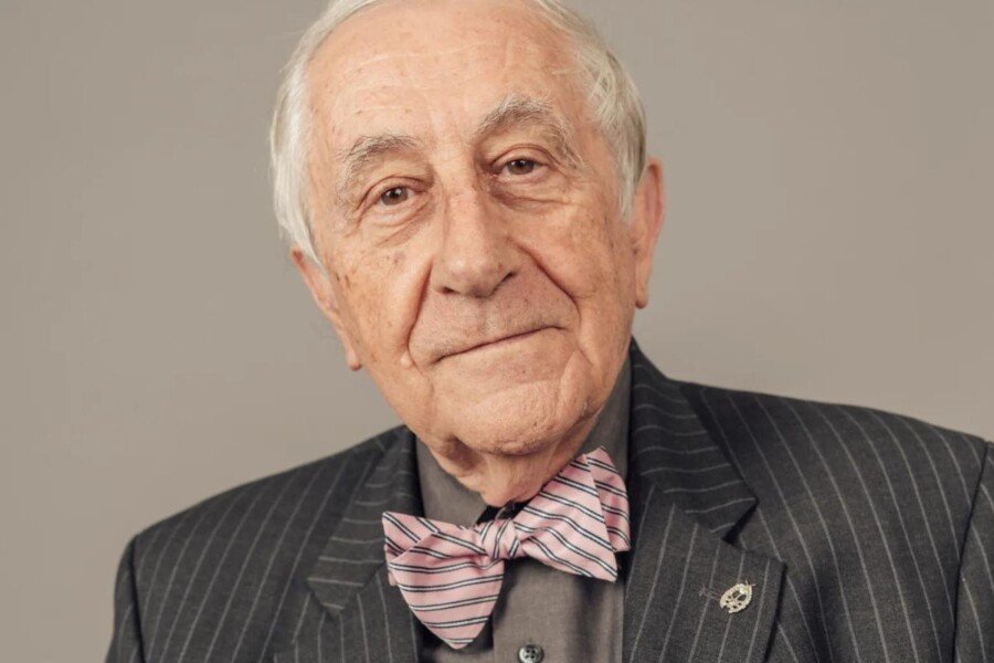 Inocencio Arias presenta en Cartagena su libro ‘Esta España nuestra’