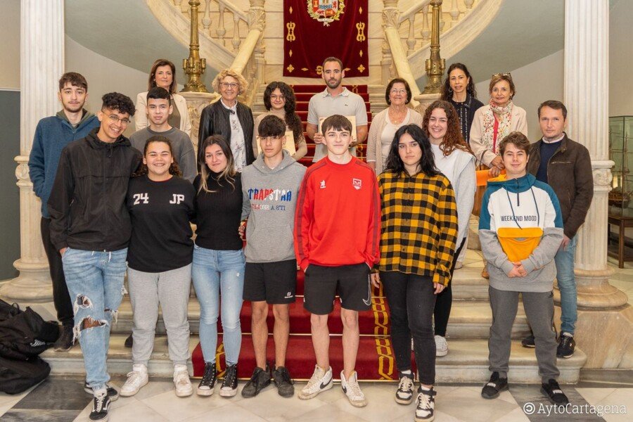 Los ganadores del Concurso de fotografía Intergeneracional ‘Conectando Edades’ reciben sus premios Los ganadores del Concurso de fotografía Intergeneracional ‘Conectando Edades’ reciben sus premios