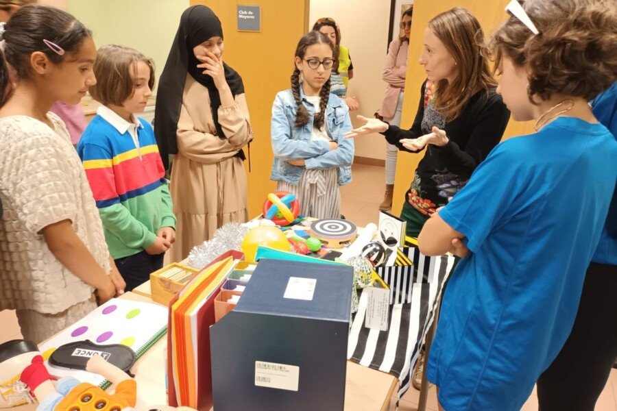 El Consejo Municipal de Infancia y Adolescencia visita la ONCE en sus jornadas de puertas abiertas El Consejo Municipal de Infancia y Adolescencia visita la ONCE en sus jornadas de puertas abiertas