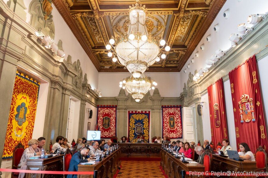 El Ayuntamiento destinará 3,3 millones de euros de remanente de Tesorería de 2022 a atender la subida de la factura de la luz