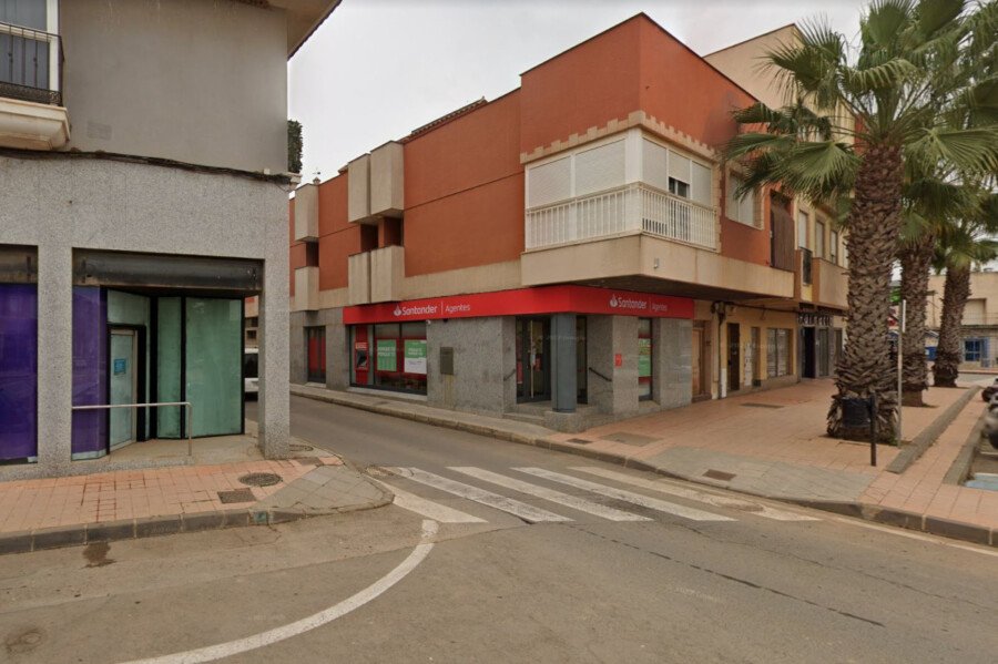 Cortes de tráfico en las calles Libertad y General Aznar de El Algar por las obras de mejora de la red de agua potable