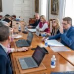 Las Cruces de Mayo deberán cortar la música durante la siesta y a las once de la noche